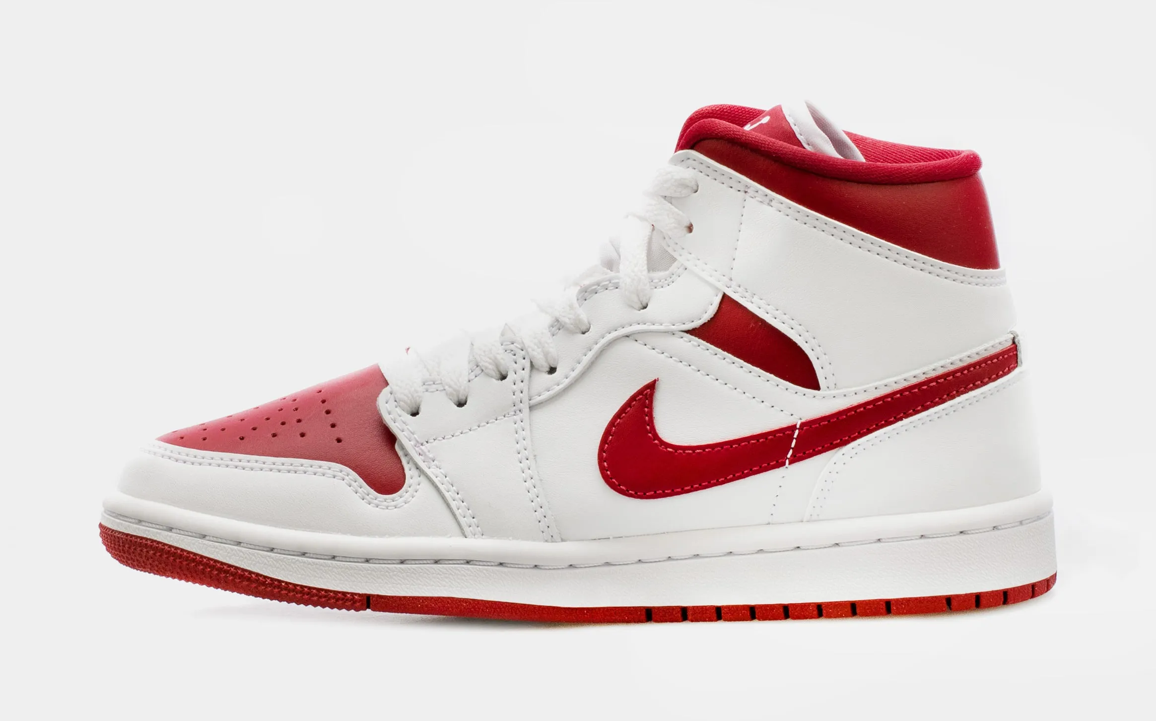 Air Jordan 1 Retro Mid Red Toe Womens Lifestyle Shoe (White/Red)