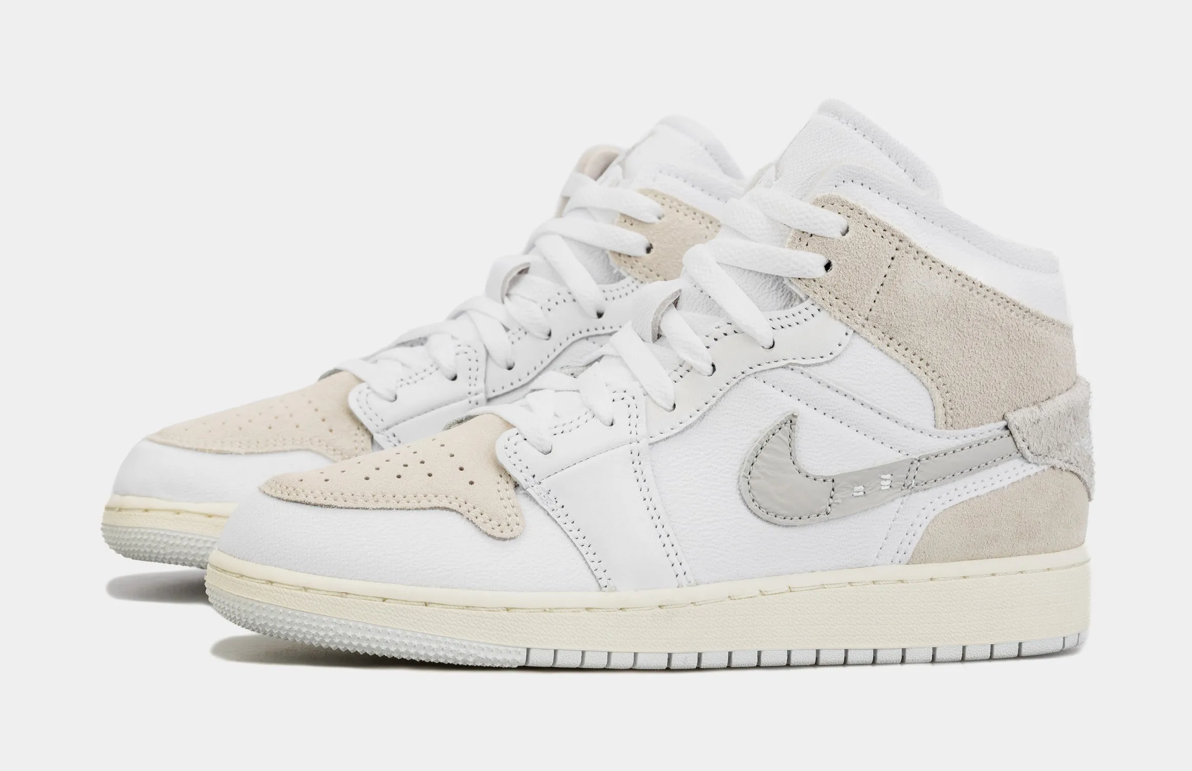 Air Jordan 1 Retro Mid SE Craft Grade School Lifestyle Shoes (Beige/Grey)