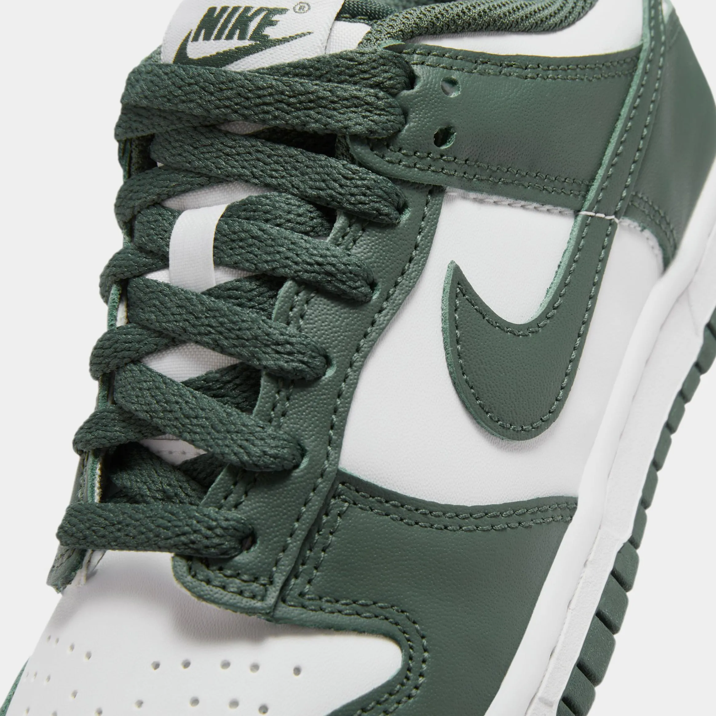 Dunk Low Vintage Green Grade School Lifestyle Shoes (White/White/Vintage Green)