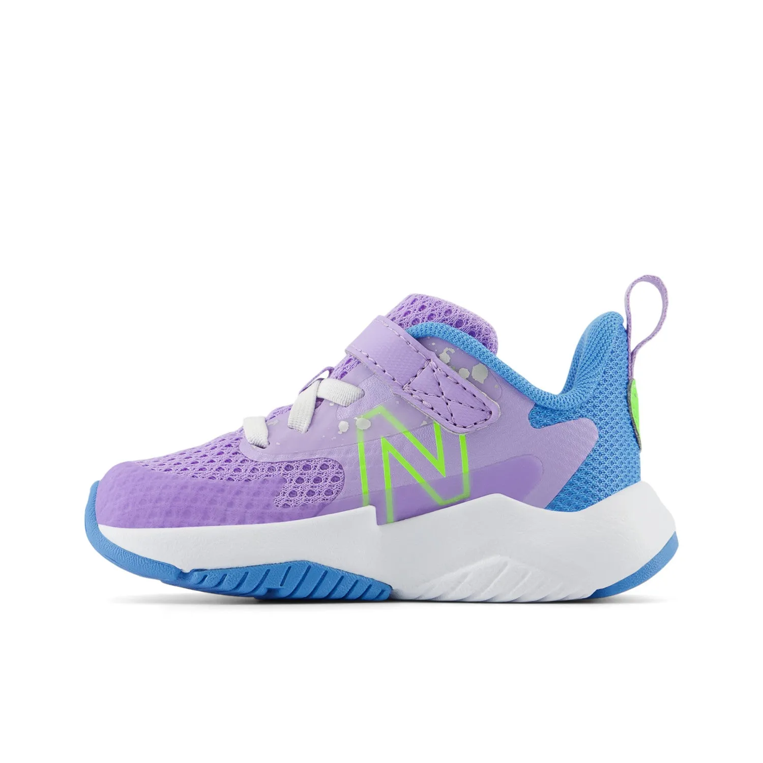 Toddler's New Balance Rave Run v2 Bungee Lace with Top Strap Color: lilac Glo with Sky Blue